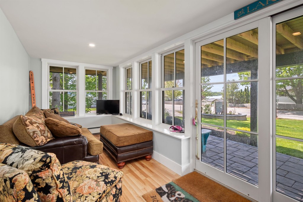 Laconia, New Hampshire, 03246, United States, 4 Bedrooms Bedrooms, ,2.5 BathroomsBathrooms,Residential,Forsale,1952803