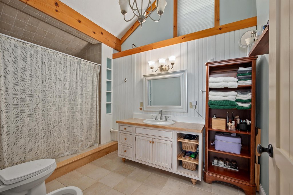 Bridgewater, New Hampshire, 03222, United States, 2 Bedrooms Bedrooms, ,2 BathroomsBathrooms,Residential,Forsale,1968475