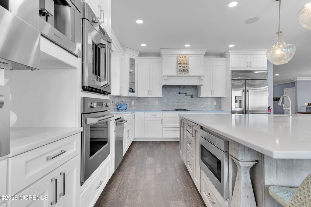 Mantoloking, New Jersey, 08738, United States, 12 Bedrooms Bedrooms, ,8.5 BathroomsBathrooms,Residential,Forsale,1945909
