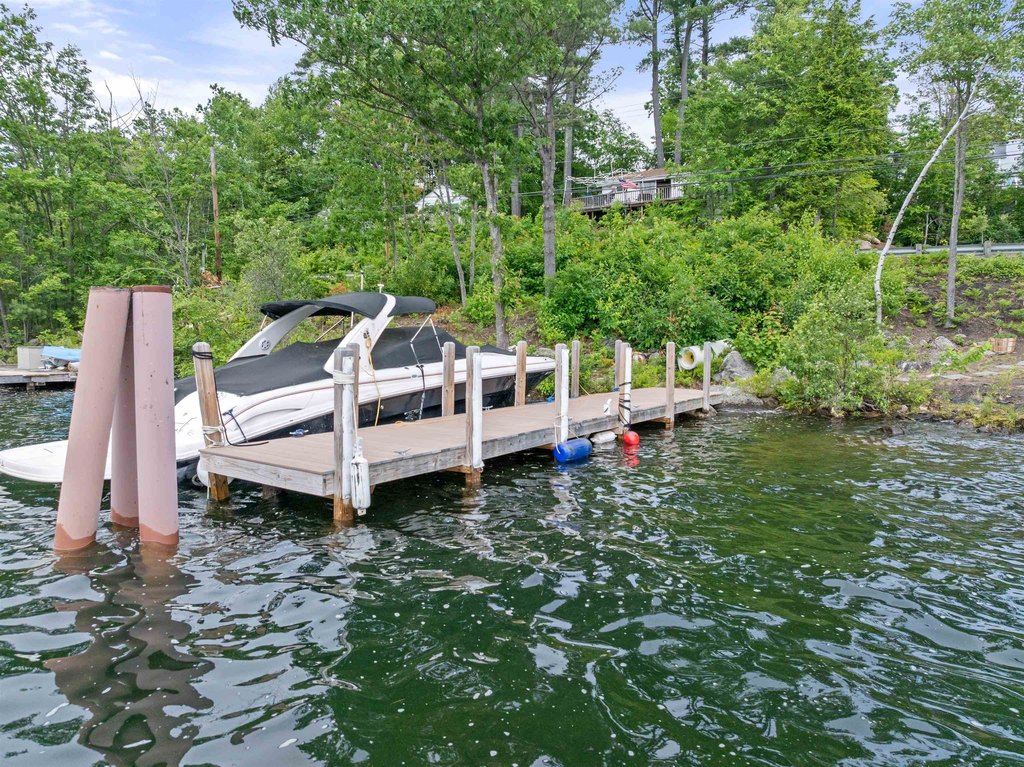 Laconia, New Hampshire, 03246, United States, 4 Bedrooms Bedrooms, ,2.5 BathroomsBathrooms,Residential,Forsale,1952803