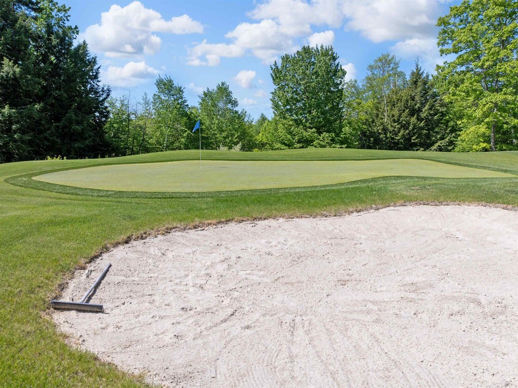 Bridgewater, New Hampshire, 03222, United States, 2 Bedrooms Bedrooms, ,2 BathroomsBathrooms,Residential,Forsale,1968475