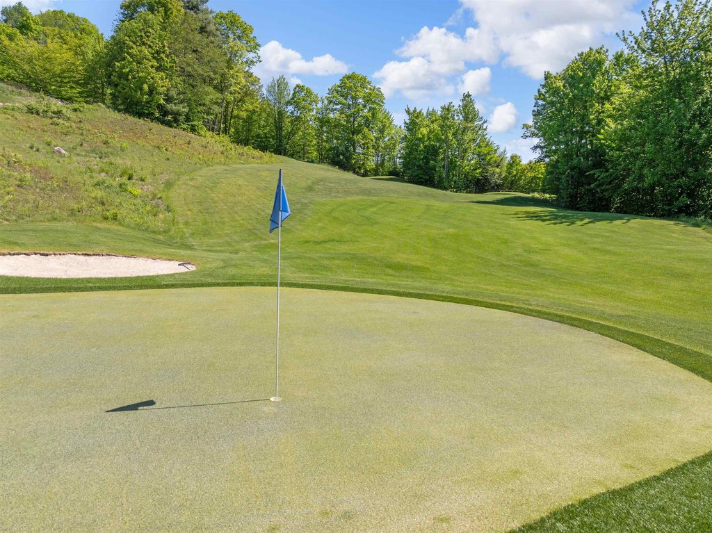 Bridgewater, New Hampshire, 03222, United States, 2 Bedrooms Bedrooms, ,2 BathroomsBathrooms,Residential,Forsale,1968475