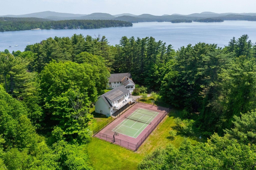 Wolfeboro, New Hampshire, 03894, United States, 11 Bedrooms Bedrooms, ,11.5 BathroomsBathrooms,Residential,Forsale,1893958