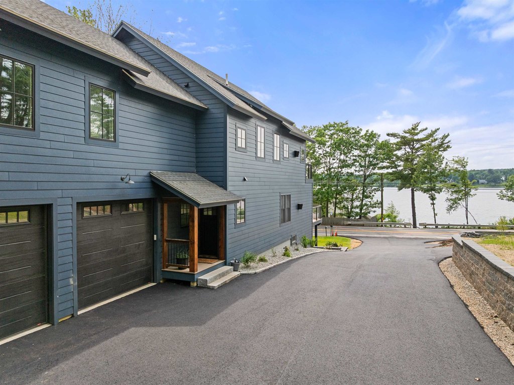 Laconia, New Hampshire, 03246, United States, 4 Bedrooms Bedrooms, ,2.5 BathroomsBathrooms,Residential,Forsale,1952803