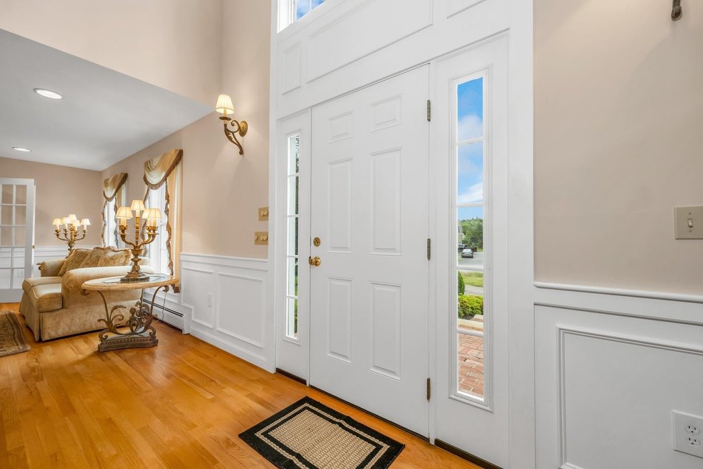 Gilford, New Hampshire, 03249, United States, 4 Bedrooms Bedrooms, ,3.5 BathroomsBathrooms,Residential,Forsale,1893887