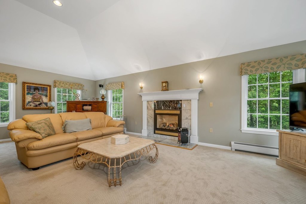 Gilford, New Hampshire, 03249, United States, 4 Bedrooms Bedrooms, ,3.5 BathroomsBathrooms,Residential,Forsale,1893887