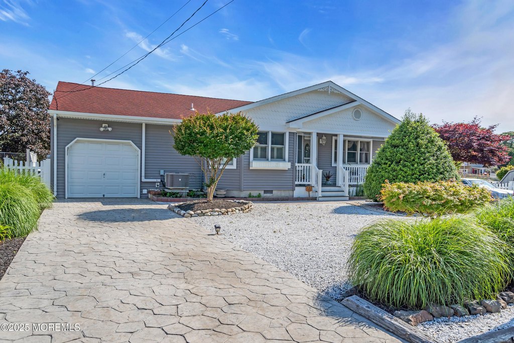 Lanoka Harbor, New Jersey, 08734, United States, 2 Bedrooms Bedrooms, ,2.5 BathroomsBathrooms,Residential,Forsale,1884495