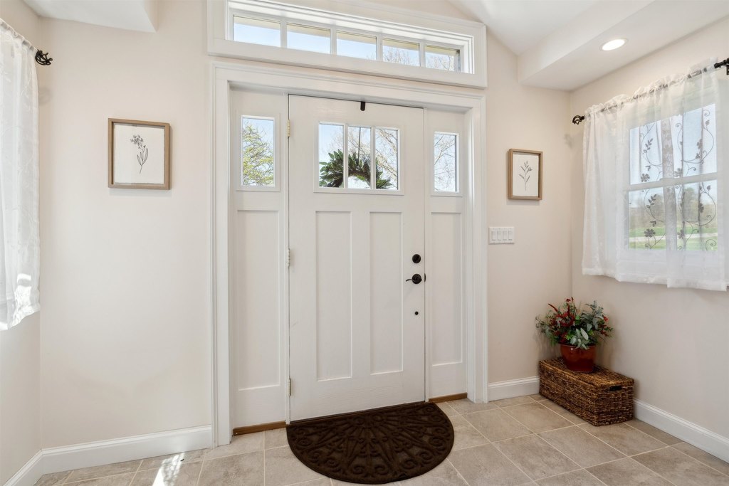 Lyme, New Hampshire, 03768, United States, 4 Bedrooms Bedrooms, ,3.5 BathroomsBathrooms,Residential,Forsale,1999511