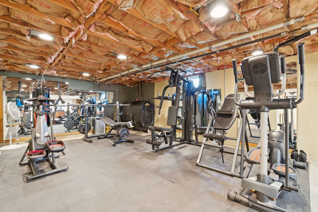 Lyme, New Hampshire, 03768, United States, 4 Bedrooms Bedrooms, ,3.5 BathroomsBathrooms,Residential,Forsale,1999511