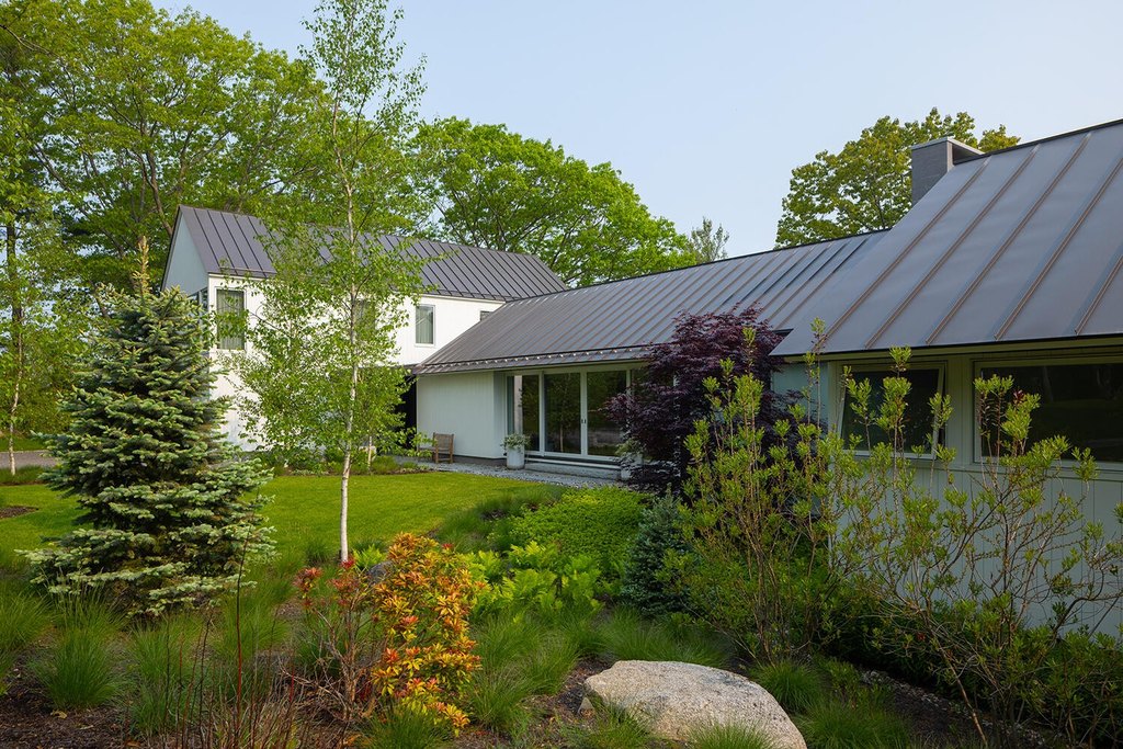 York, Maine, 03909, United States, 4 Bedrooms Bedrooms, ,3 BathroomsBathrooms,Residential,Forsale,1933927