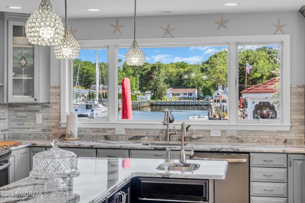 Lanoka Harbor, New Jersey, 08734, United States, 2 Bedrooms Bedrooms, ,2.5 BathroomsBathrooms,Residential,Forsale,1884495
