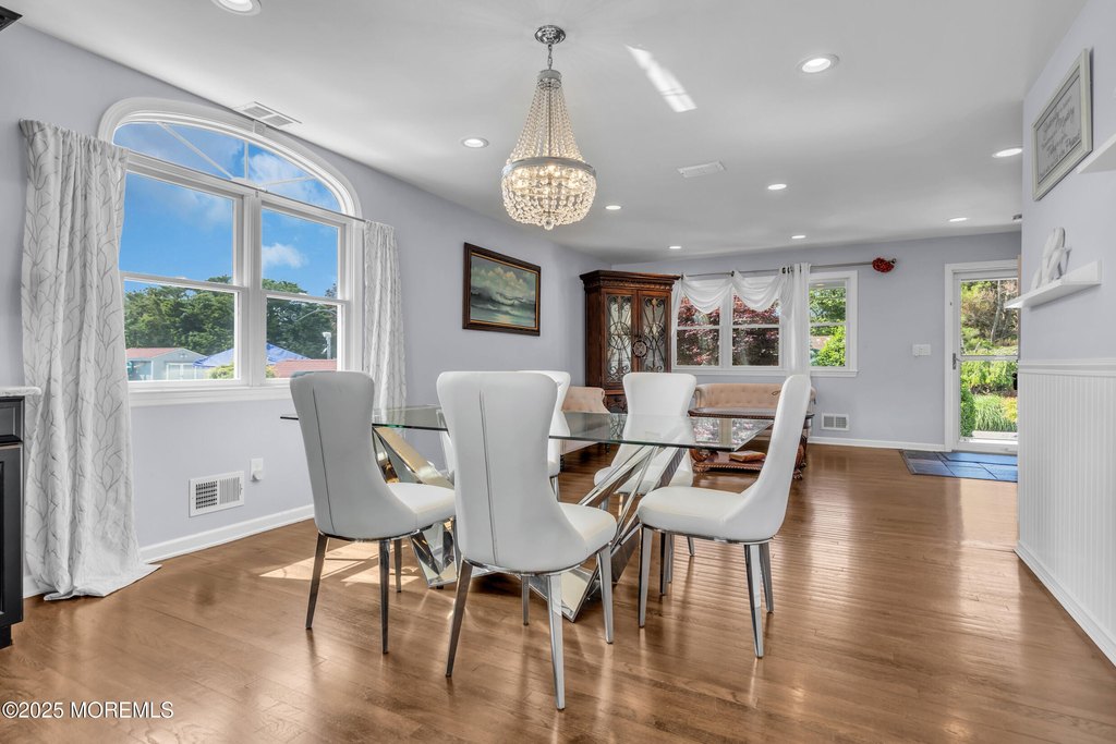 Lanoka Harbor, New Jersey, 08734, United States, 2 Bedrooms Bedrooms, ,2.5 BathroomsBathrooms,Residential,Forsale,1884495