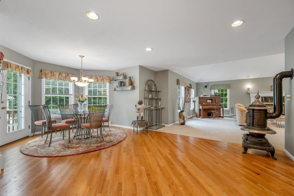 Gilford, New Hampshire, 03249, United States, 4 Bedrooms Bedrooms, ,3.5 BathroomsBathrooms,Residential,Forsale,1893887