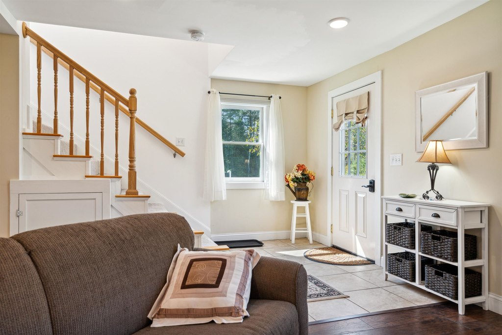 Lyme, New Hampshire, 03768, United States, 4 Bedrooms Bedrooms, ,3.5 BathroomsBathrooms,Residential,Forsale,1999511