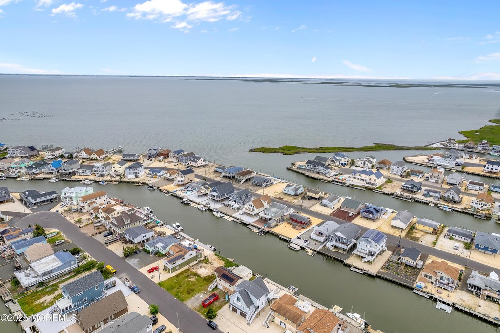 Tuckerton, New Jersey, 08087, United States, 3 Bedrooms Bedrooms, ,2 BathroomsBathrooms,Residential,Forsale,1884513