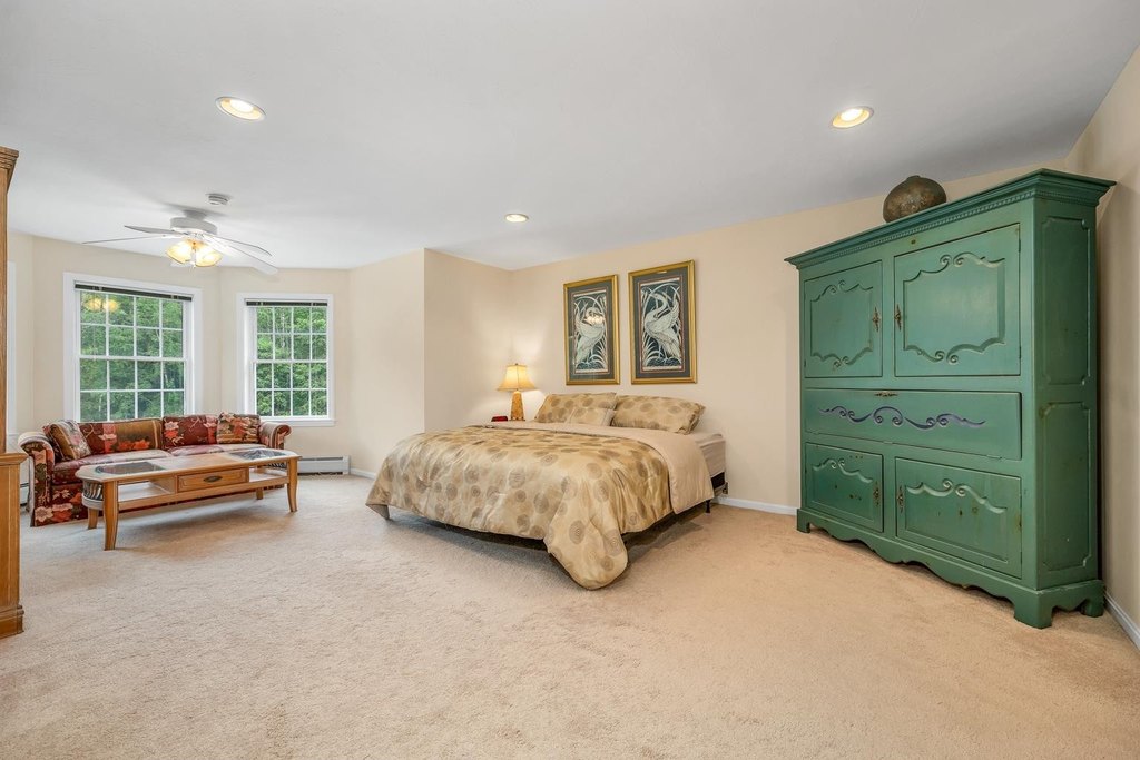 Gilford, New Hampshire, 03249, United States, 4 Bedrooms Bedrooms, ,3.5 BathroomsBathrooms,Residential,Forsale,1893887