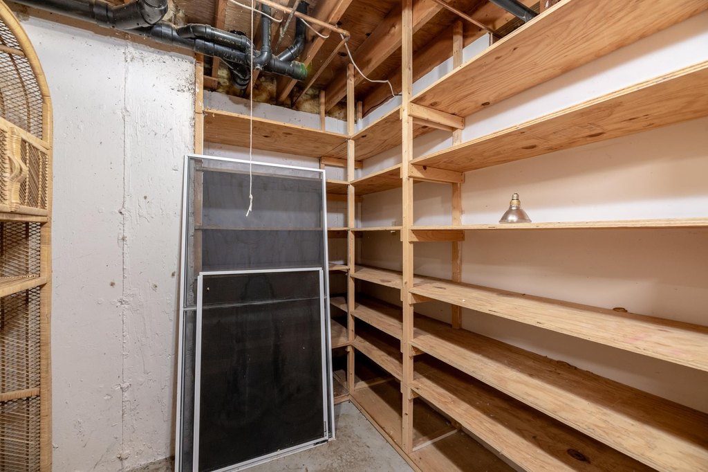 Laconia, New Hampshire, 03246, United States, 3 Bedrooms Bedrooms, ,2.5 BathroomsBathrooms,Residential,Forsale,1968469