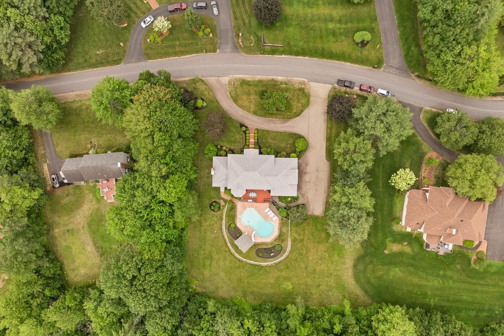 Gilford, New Hampshire, 03249, United States, 4 Bedrooms Bedrooms, ,3.5 BathroomsBathrooms,Residential,Forsale,1893887