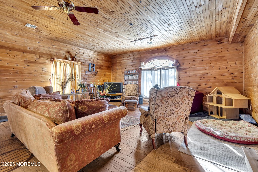 Jackson, New Jersey, 08527, United States, 4 Bedrooms Bedrooms, ,2 BathroomsBathrooms,Residential,Forsale,1900457