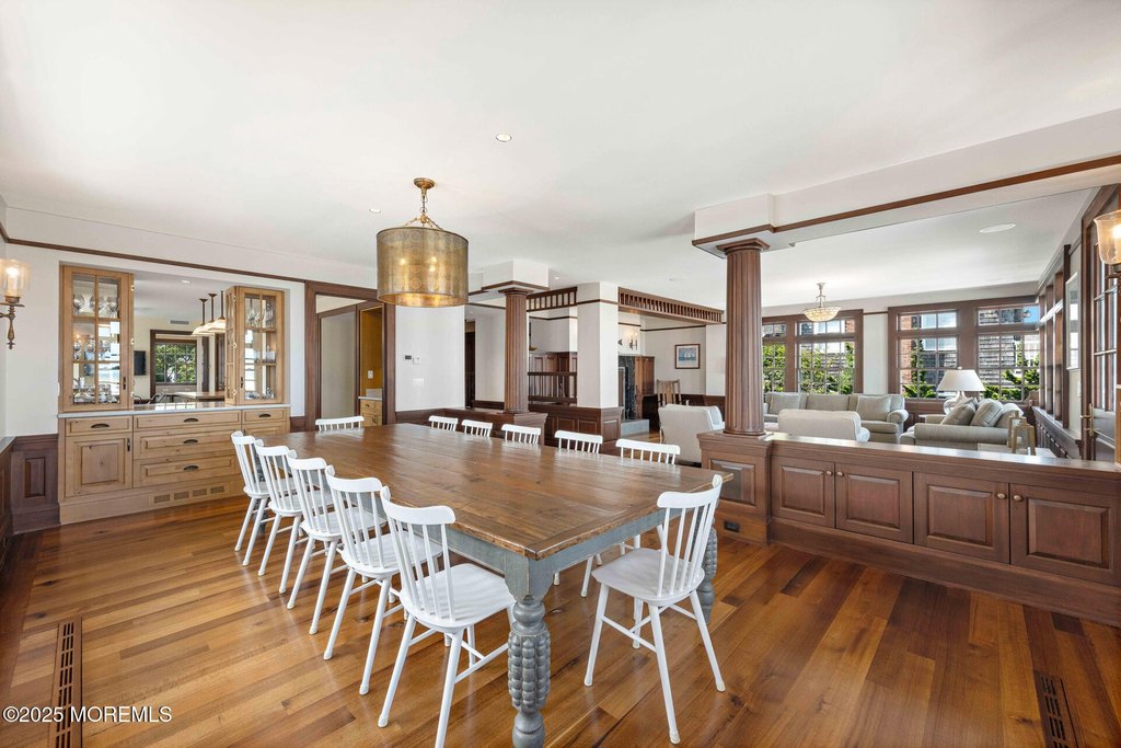 Bay Head, New Jersey, 08742, United States, 9 Bedrooms Bedrooms, ,6.5 BathroomsBathrooms,Residential,Forsale,1884505