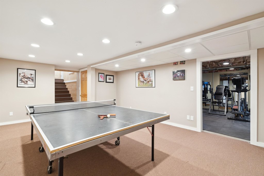 Lyme, New Hampshire, 03768, United States, 4 Bedrooms Bedrooms, ,3.5 BathroomsBathrooms,Residential,Forsale,1999511