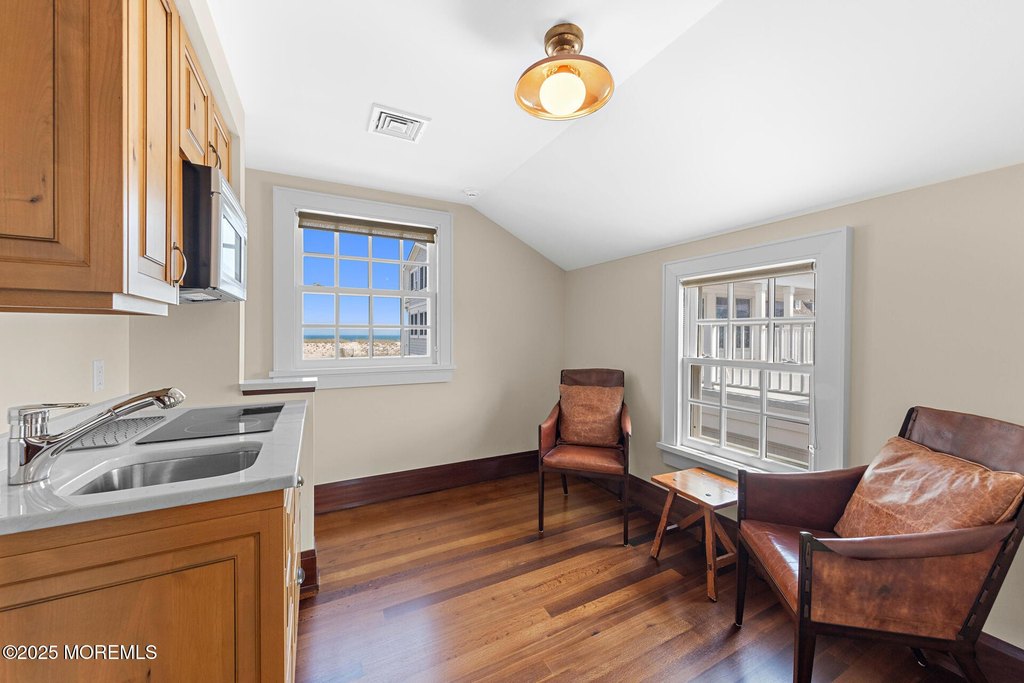 Bay Head, New Jersey, 08742, United States, 9 Bedrooms Bedrooms, ,6.5 BathroomsBathrooms,Residential,Forsale,1884505