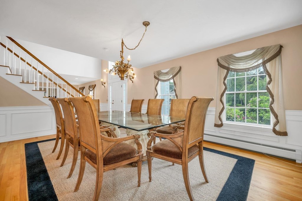 Gilford, New Hampshire, 03249, United States, 4 Bedrooms Bedrooms, ,3.5 BathroomsBathrooms,Residential,Forsale,1893887