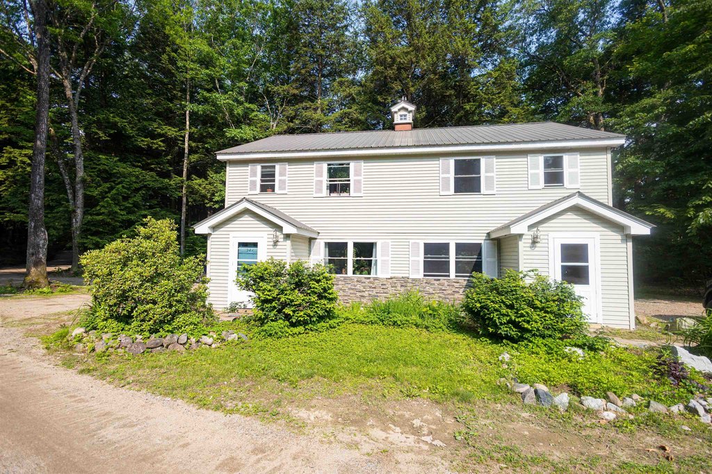 Tamworth, New Hampshire, 03886, United States, 13 Bedrooms Bedrooms, ,12 BathroomsBathrooms,Residential,Forsale,1968468