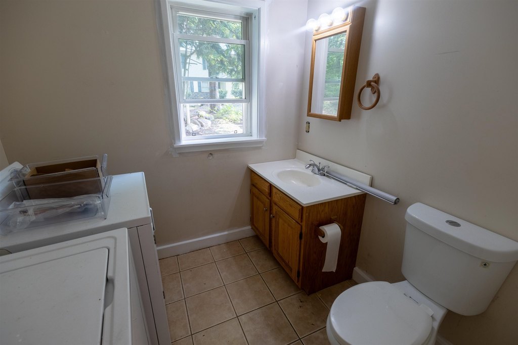 Tamworth, New Hampshire, 03886, United States, 13 Bedrooms Bedrooms, ,12 BathroomsBathrooms,Residential,Forsale,1968468