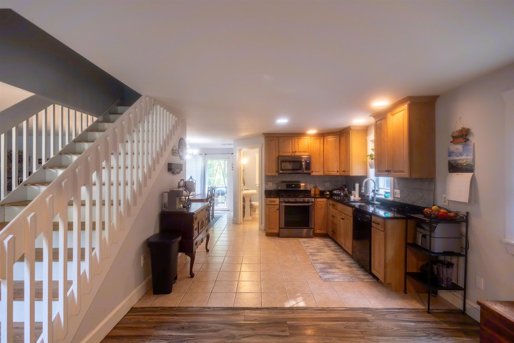 Tamworth, New Hampshire, 03886, United States, 13 Bedrooms Bedrooms, ,12 BathroomsBathrooms,Residential,Forsale,1968468