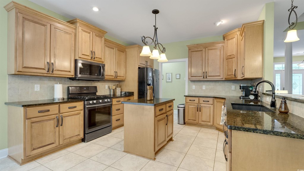 Conway, South Carolina, 29526, United States, 3 Bedrooms Bedrooms, ,3.5 BathroomsBathrooms,Residential,Forsale,2007373