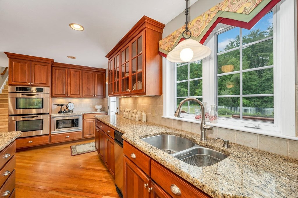 Gilford, New Hampshire, 03249, United States, 4 Bedrooms Bedrooms, ,3.5 BathroomsBathrooms,Residential,Forsale,1893887