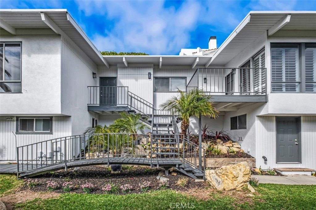 Corona del Mar, California, 92625, United States, 5 Bedrooms Bedrooms, ,5 BathroomsBathrooms,Residential,Forsale,1884157