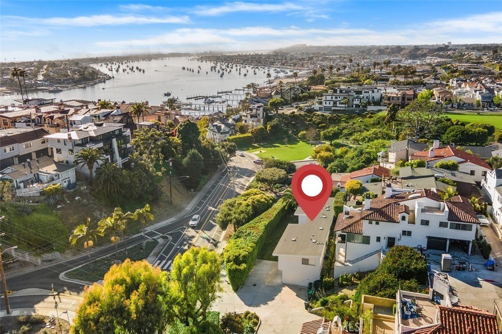 Corona del Mar, California, 92625, United States, 5 Bedrooms Bedrooms, ,5 BathroomsBathrooms,Residential,Forsale,1884157