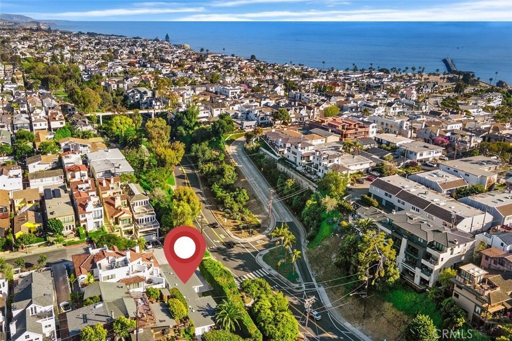 Corona del Mar, California, 92625, United States, 5 Bedrooms Bedrooms, ,5 BathroomsBathrooms,Residential,Forsale,1884157