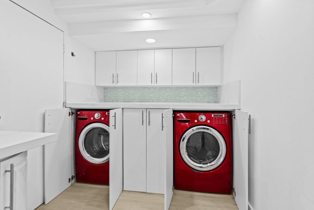 Lighthouse Point, Florida, 33064, United States, 4 Bedrooms Bedrooms, ,3 BathroomsBathrooms,Residential,Forsale,1886542