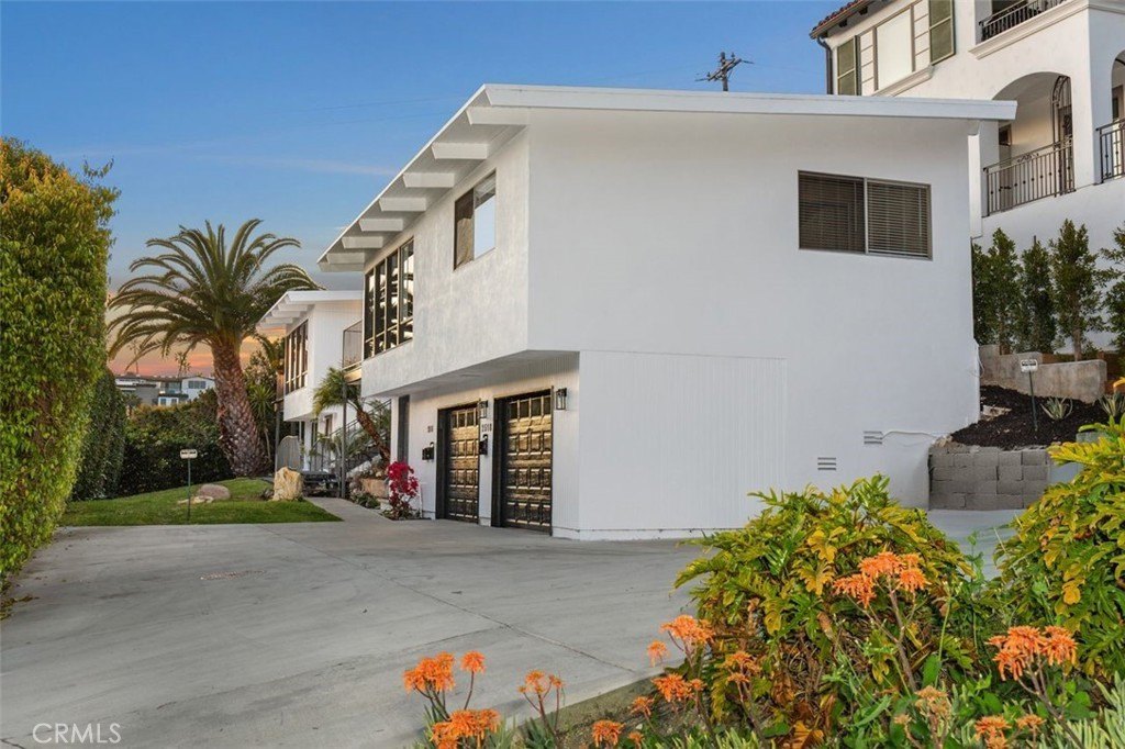 Corona del Mar, California, 92625, United States, 5 Bedrooms Bedrooms, ,5 BathroomsBathrooms,Residential,Forsale,1884157