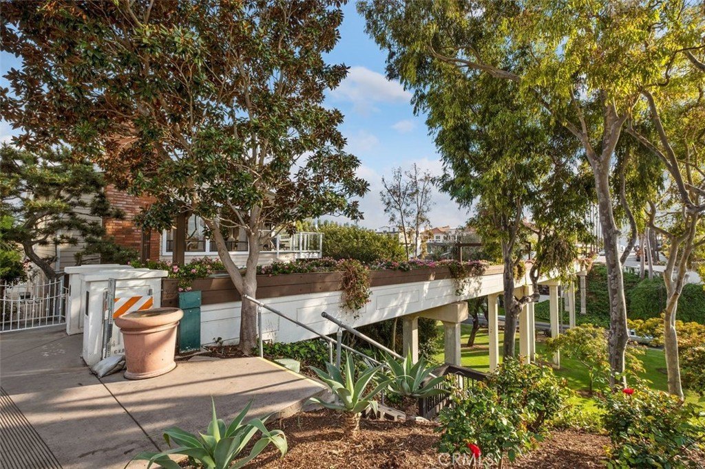 Corona del Mar, California, 92625, United States, 5 Bedrooms Bedrooms, ,5 BathroomsBathrooms,Residential,Forsale,1884157