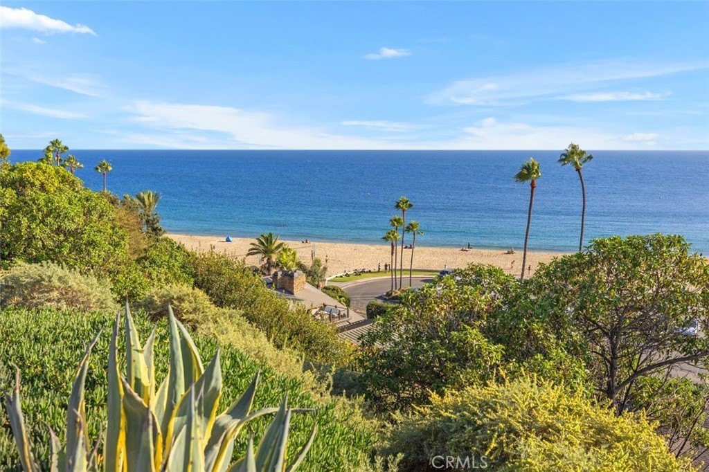 Corona del Mar, California, 92625, United States, 5 Bedrooms Bedrooms, ,5 BathroomsBathrooms,Residential,Forsale,1884157