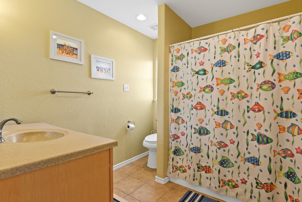 Surfside Beach, Texas, 77541, United States, 5 Bedrooms Bedrooms, ,3.5 BathroomsBathrooms,Residential,Forsale,1889082