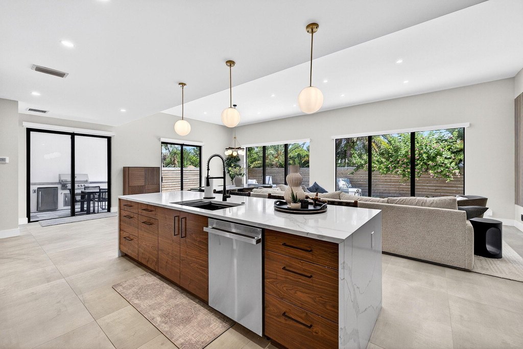 Fort Lauderdale, Florida, 33305, United States, 4 Bedrooms Bedrooms, ,4.5 BathroomsBathrooms,Residential,Forsale,1886544