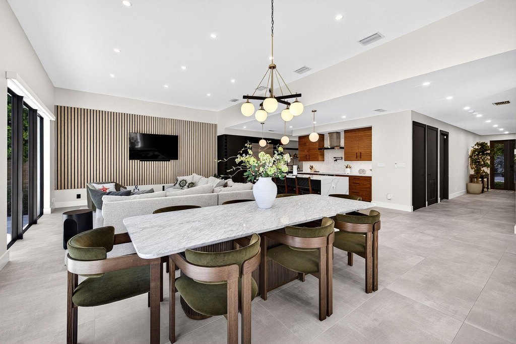 Fort Lauderdale, Florida, 33305, United States, 4 Bedrooms Bedrooms, ,4.5 BathroomsBathrooms,Residential,Forsale,1886544