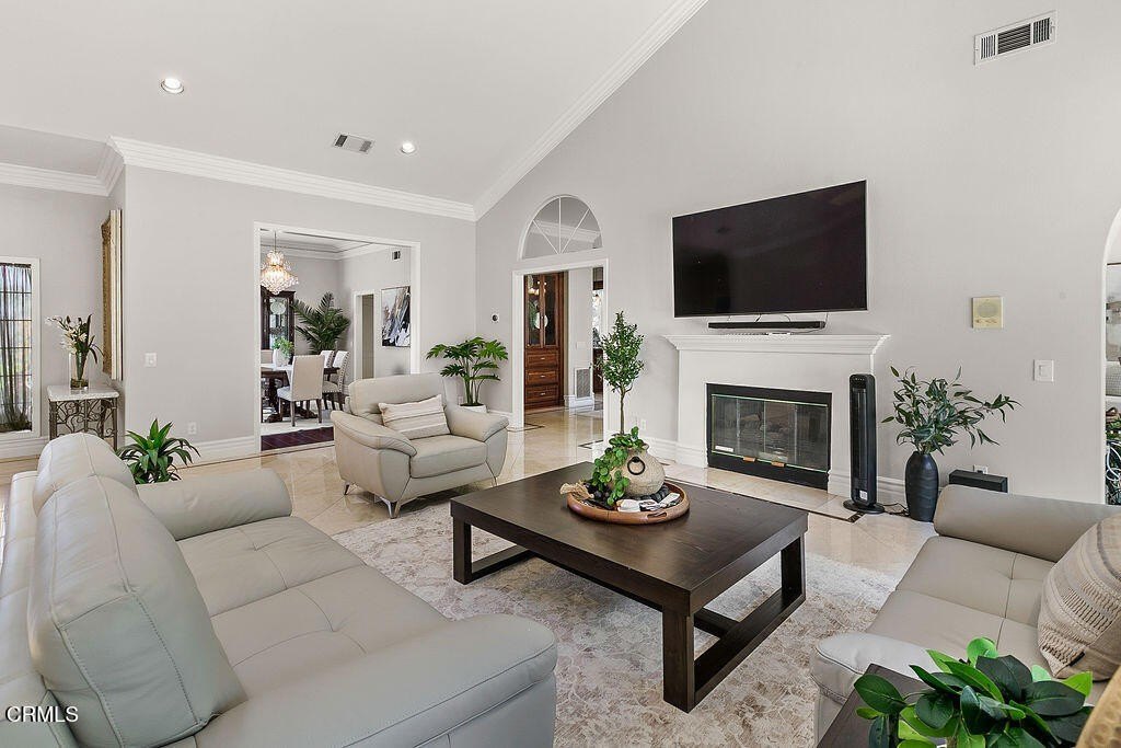 Camarillo, California, 93012, United States, 4 Bedrooms Bedrooms, ,3.5 BathroomsBathrooms,Residential,Forsale,1941421