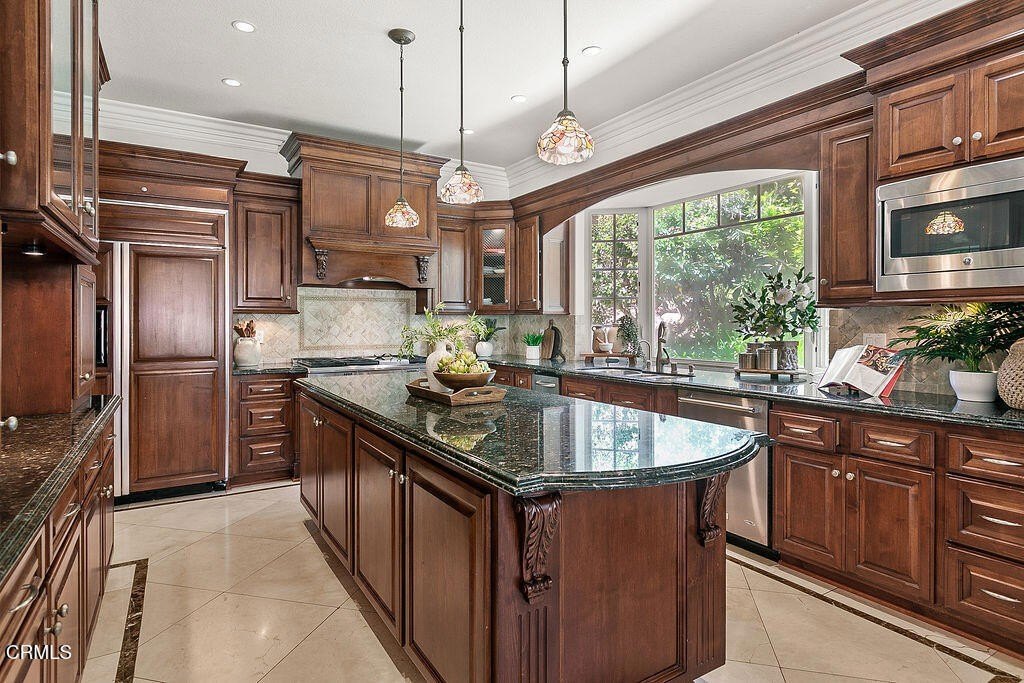 Camarillo, California, 93012, United States, 4 Bedrooms Bedrooms, ,3.5 BathroomsBathrooms,Residential,Forsale,1941421