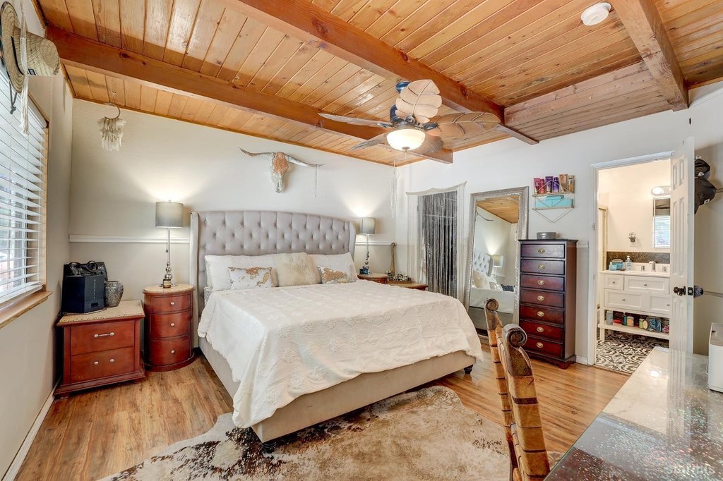 South Lake Tahoe, California, 96150, United States, 4 Bedrooms Bedrooms, ,3 BathroomsBathrooms,Residential,Forsale,1920147