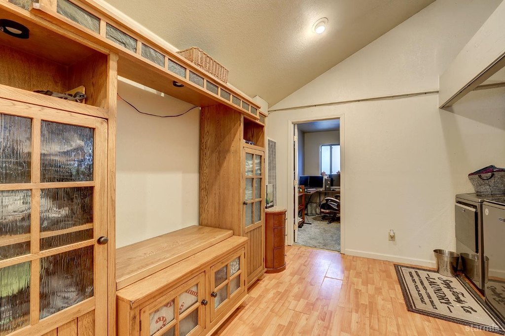 South Lake Tahoe, California, 96150, United States, 4 Bedrooms Bedrooms, ,3 BathroomsBathrooms,Residential,Forsale,1920147