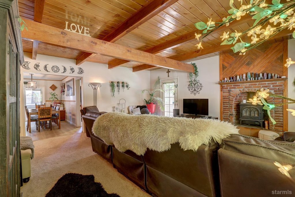 South Lake Tahoe, California, 96150, United States, 4 Bedrooms Bedrooms, ,3 BathroomsBathrooms,Residential,Forsale,1920147