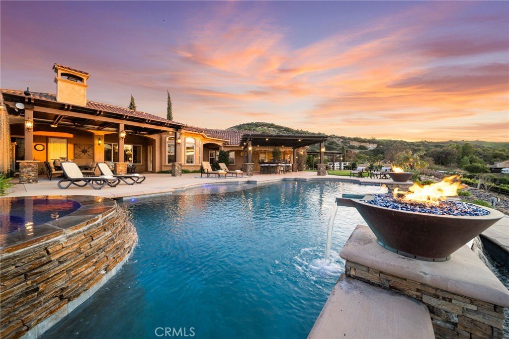 Murrieta, California, 92562, United States, 6 Bedrooms Bedrooms, ,5 BathroomsBathrooms,Residential,Forsale,1953040
