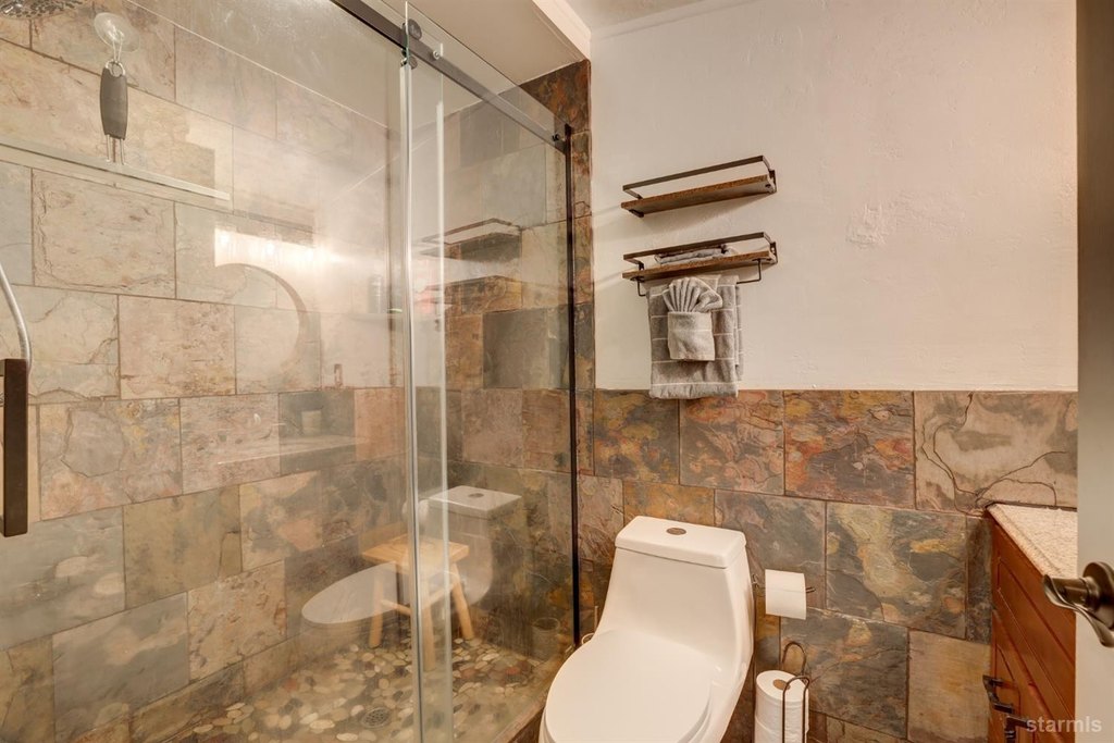 South Lake Tahoe, California, 96150, United States, 4 Bedrooms Bedrooms, ,3 BathroomsBathrooms,Residential,Forsale,1920147