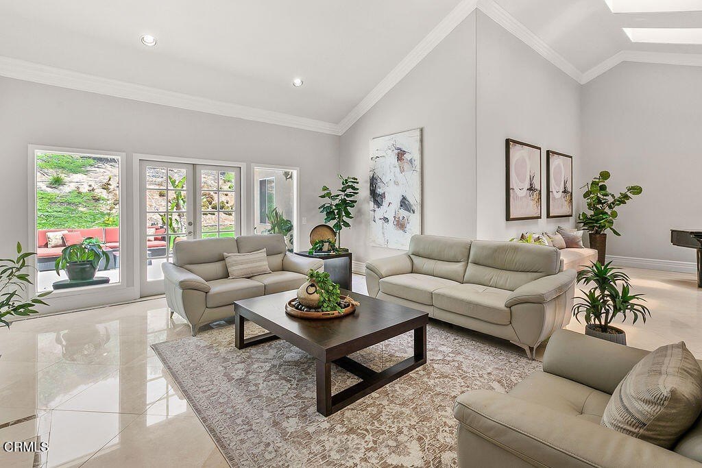 Camarillo, California, 93012, United States, 4 Bedrooms Bedrooms, ,3.5 BathroomsBathrooms,Residential,Forsale,1941421